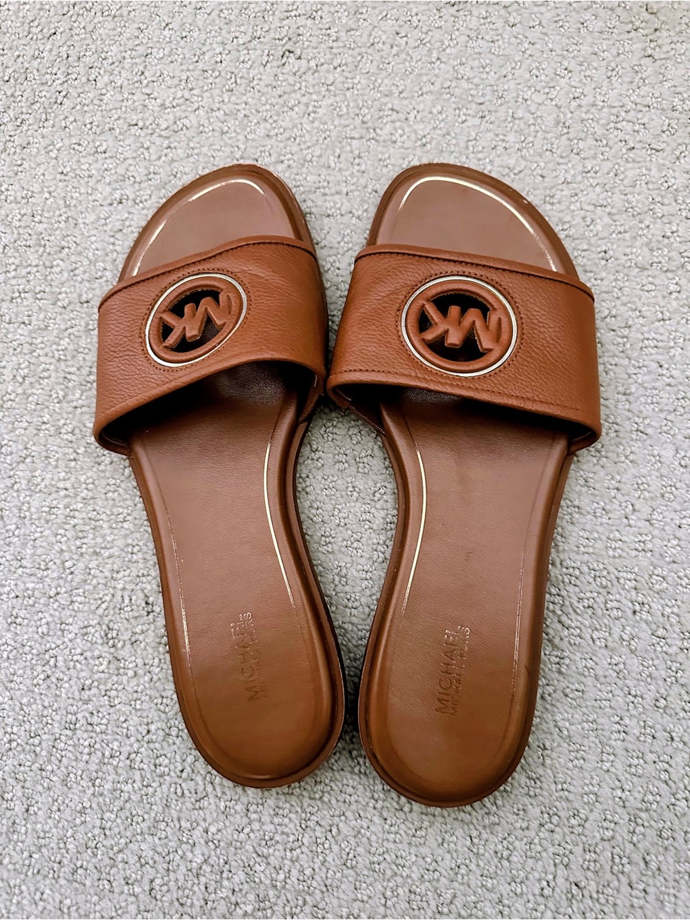 Michael Kors Deanna cut out slide tumbled Brown Leather Slide Sandals Size 8.5 M